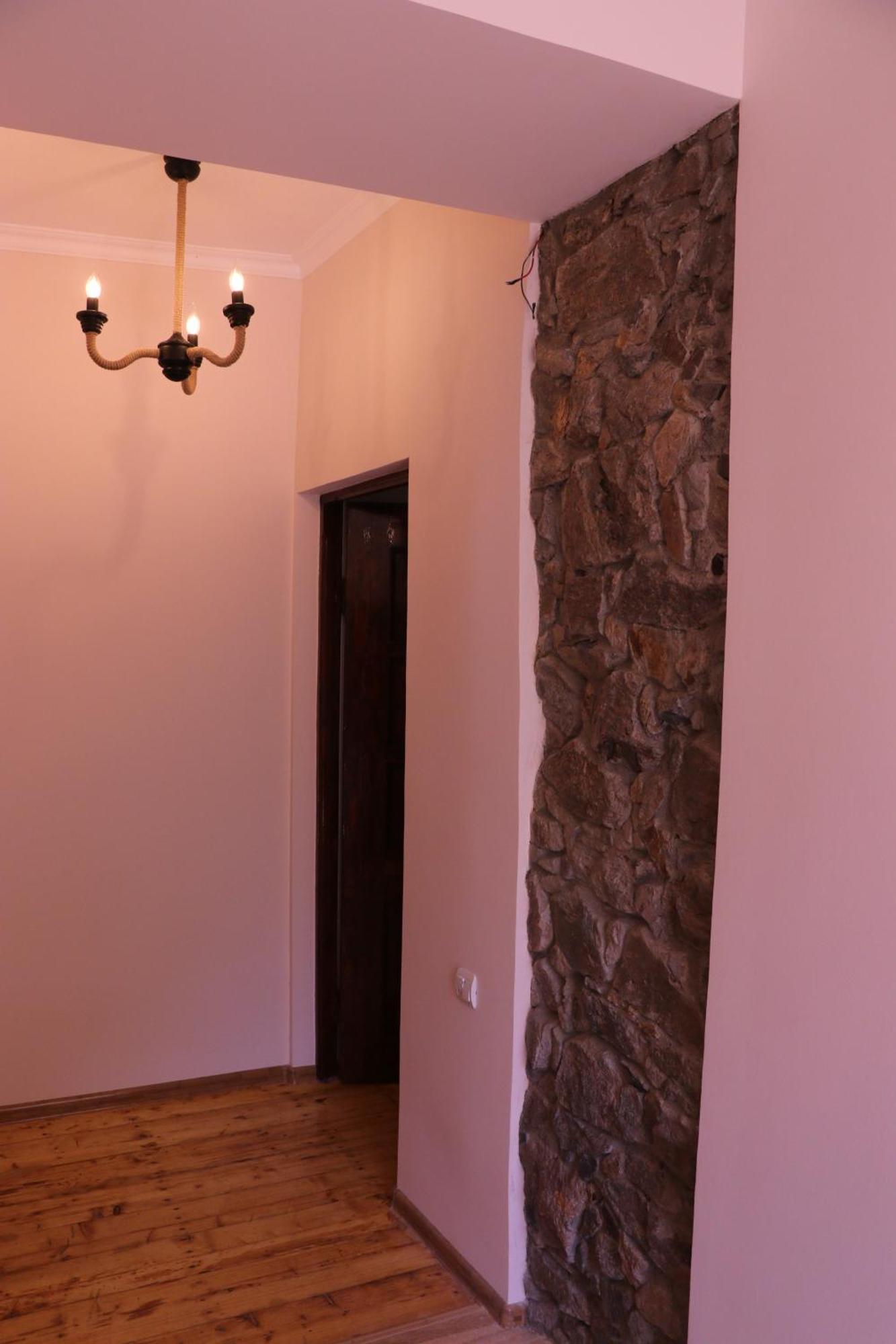 Legend Guest House Yekhegis エクステリア 写真