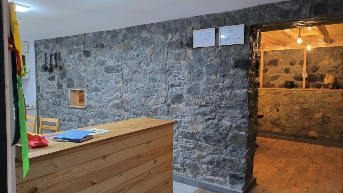 Legend Guest House Yekhegis エクステリア 写真